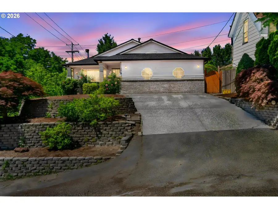 6281 N Bank St, Portland, OR 97203 - #2