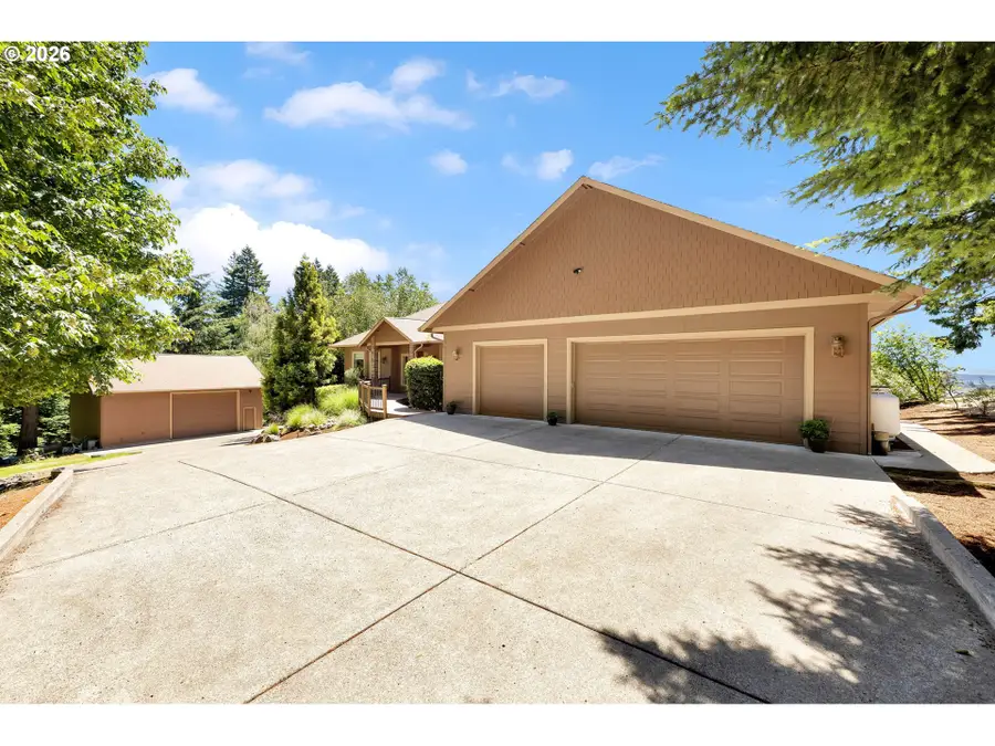 491 Sapphire Rd, Woodland, WA 98674 - #3
