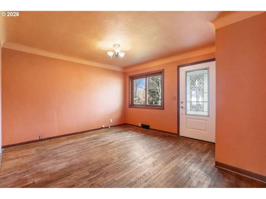 608 12th St, Washougal, WA 98671 - #3