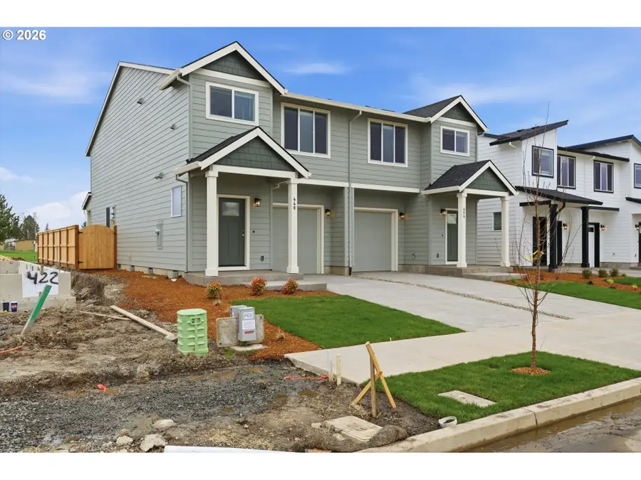 454 E Wilson St, Carlton, OR 97111 - #3