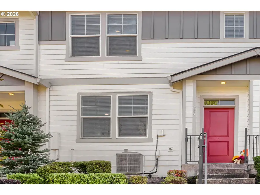 884 N 18th Ave, Cornelius, OR 97113 - #3