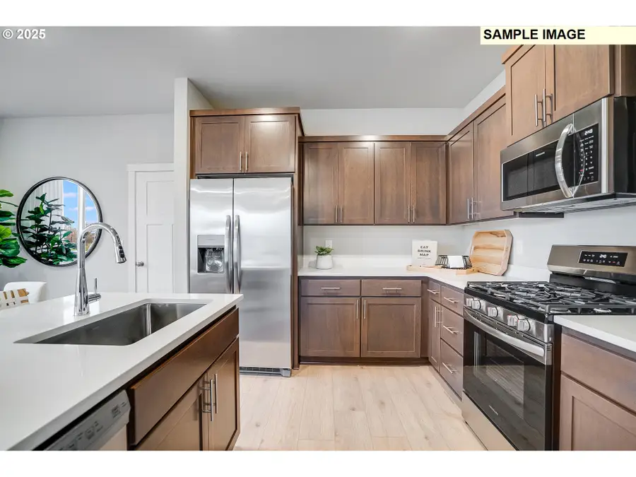 7262 SE Butternut Creek Pkwy, Hillsboro, OR 97123 - Image #2