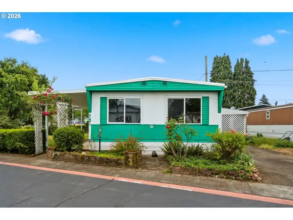 8951 SE Fuller Rd, HappyValley, OR 97086