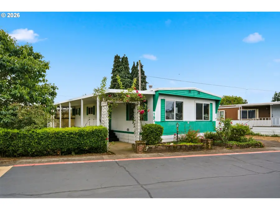 8951 SE Fuller Rd, Happy Valley, OR 97086 - #3