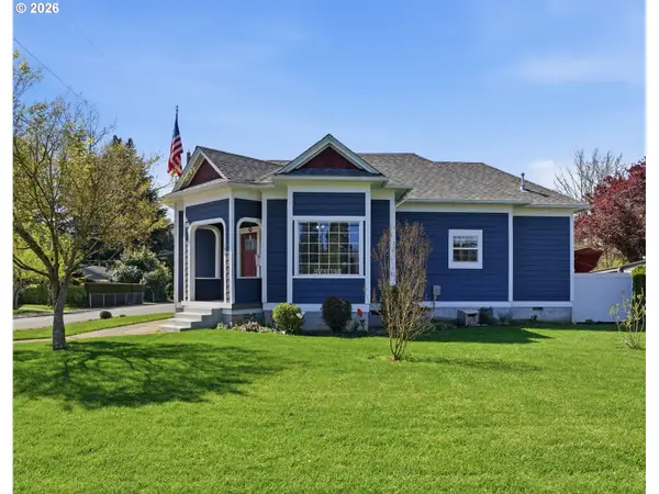 798 Young St, Woodburn, OR 97071