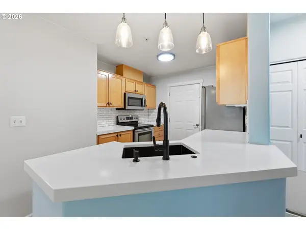 14905 SW Sandhill Loop #101, Beaverton, OR 97007