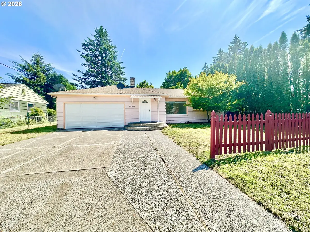 16720 SE Clinton St, Portland, OR 97236 - #1