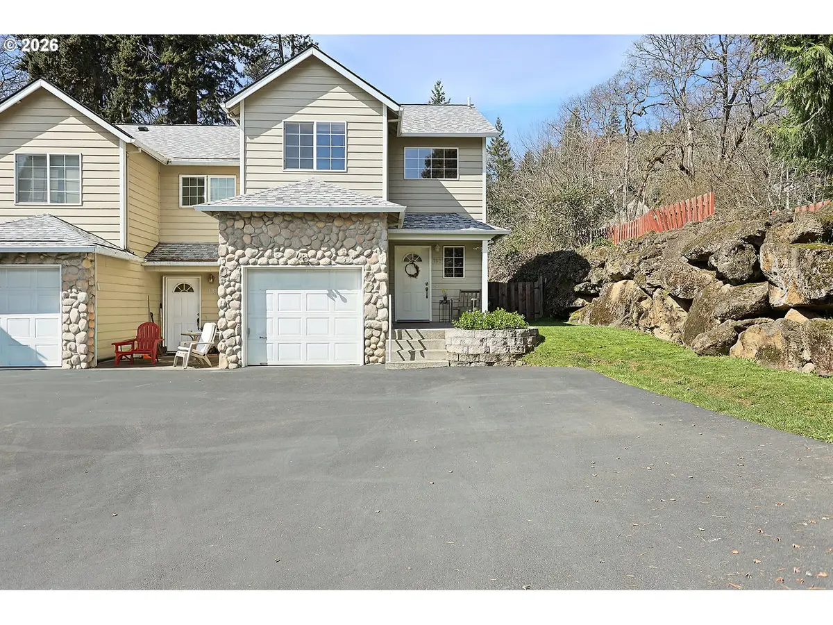 182 SW Riverwatch Dr, White Salmon, WA 98672 - #1