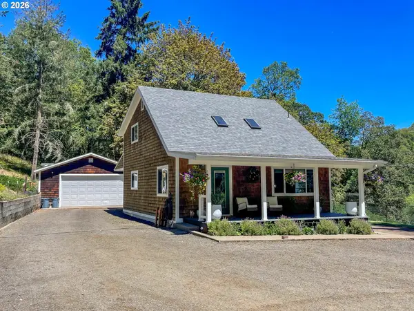 855 San Souci Dr, Roseburg, OR 97471