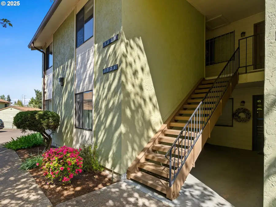 3329 NE 162nd Ave, Portland, OR 97230 - #2