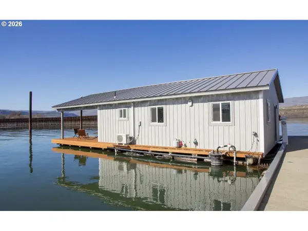 101 N Boat Basin Rd #C17, TheDalles, OR 97058