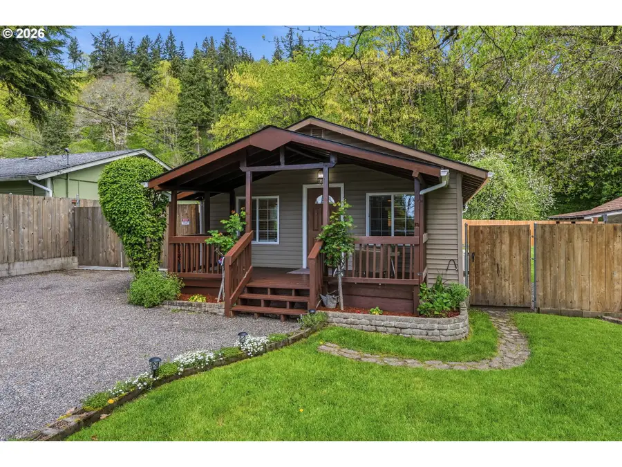 657 NW 10th Ave, Camas, WA 98607 - #3