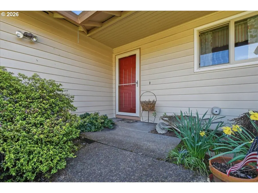 2559 S Dogwood Ter, Cornelius, OR 97113 - #3