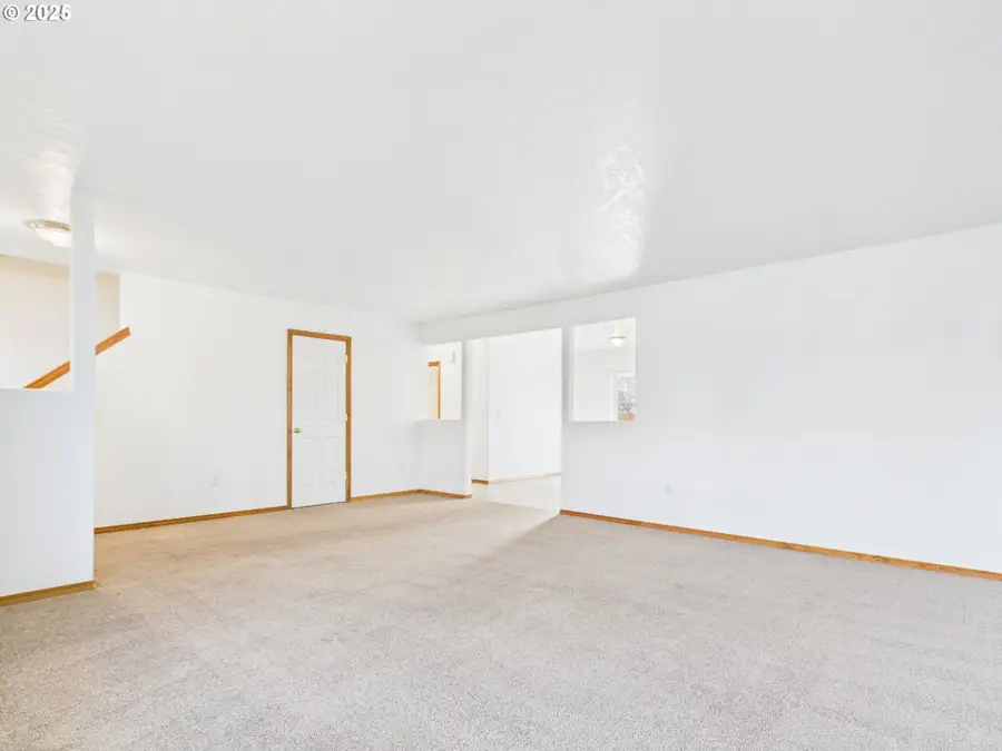 1440 NE Misty Dr, Hermiston, OR 97838 - Image #3