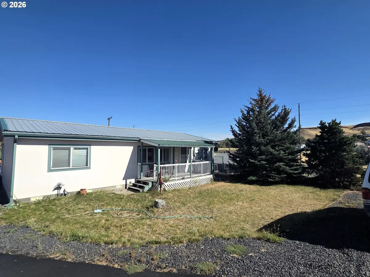 970 W 5th St, Arlington, OR 97812 - #1