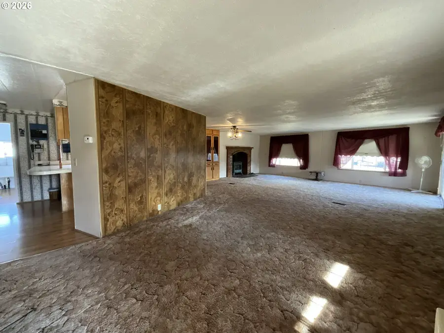 303 Pine Ave, Spray, OR 97874 - #2