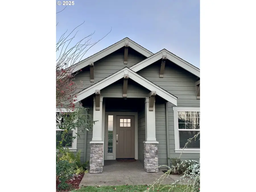 403 NE Holiday Ave, Dallas, OR 97338 - Image #2