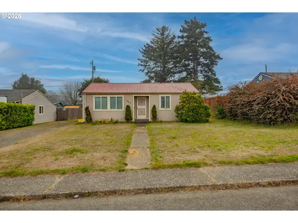 1023 Michigan Ave, CoosBay, OR 97420
