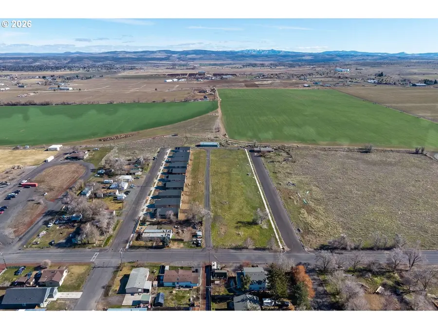 510 SW 6th St, Metolius, OR 97741 - #3