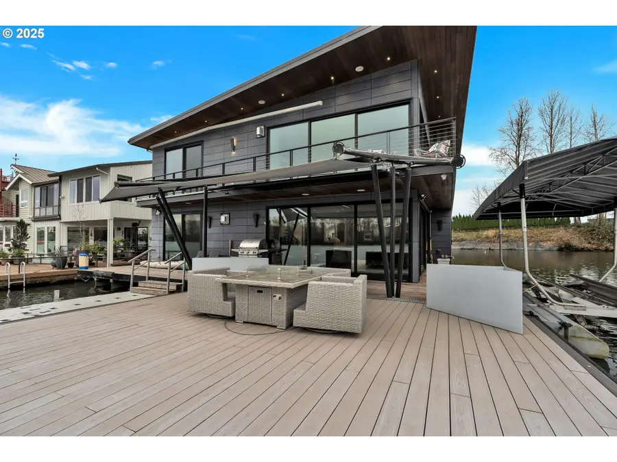 3939 N Marine Dr #12, Portland, OR 97217 - Image #2