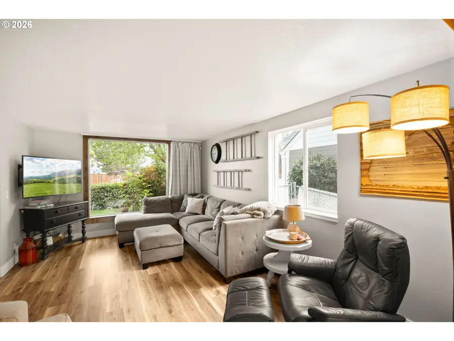 1322 NW Domenico Dr, Roseburg, OR 97471 - #3