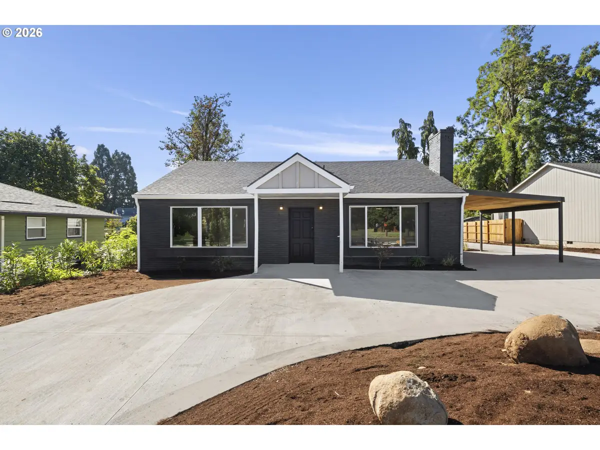 572 Holmes Ln, Oregon City, OR 97045 - #1