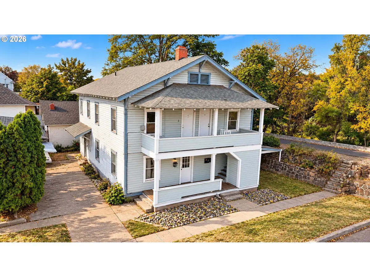 143 SW 3rd St, Pendleton, OR 97801 - #1
