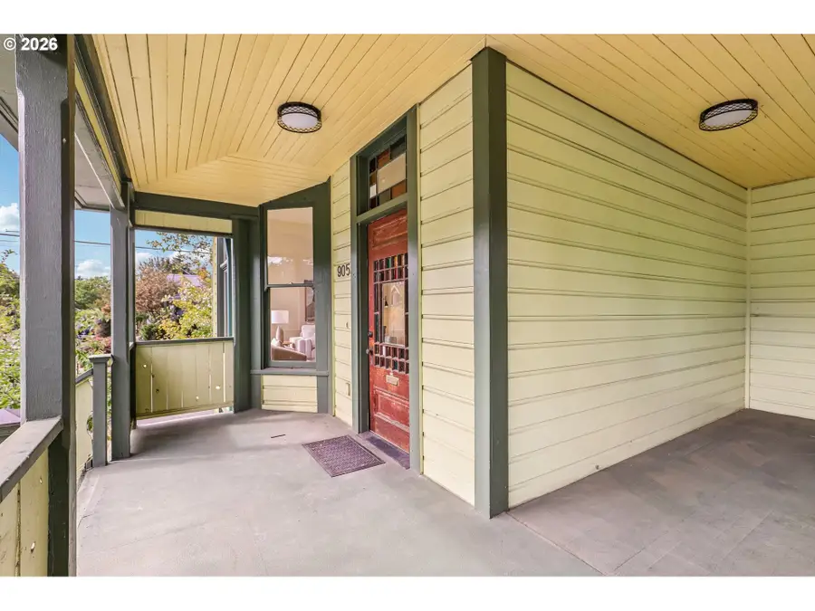905 NE Holman St, Portland, OR 97211 - #2