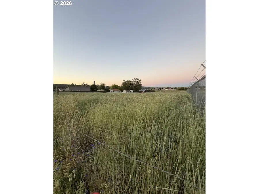 W Nesbitt St, Goldendale, WA 98620 - #2