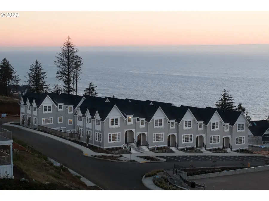 1152 NE Seascape Ave, Depoe Bay, OR 97341 - #3