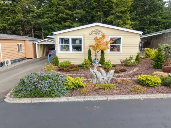 529 Puerto Vista Dr, CoosBay, OR 97420