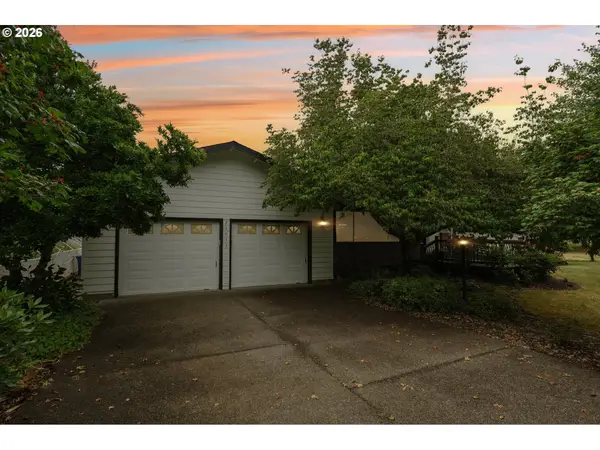 23053 S Redland Rd, Estacada, OR 97023