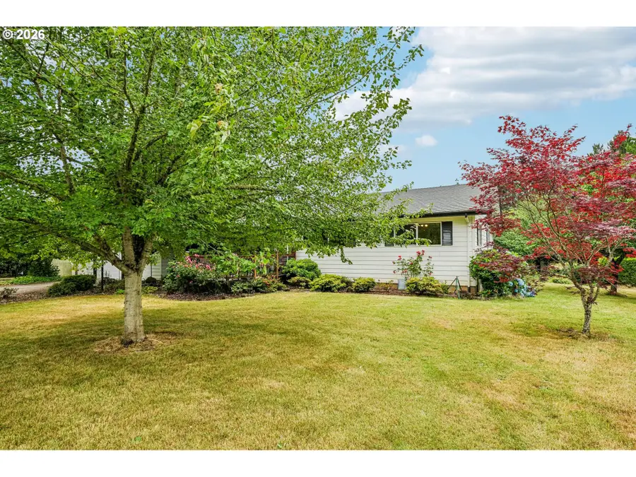 23053 S Redland Rd, Estacada, OR 97023 - #2