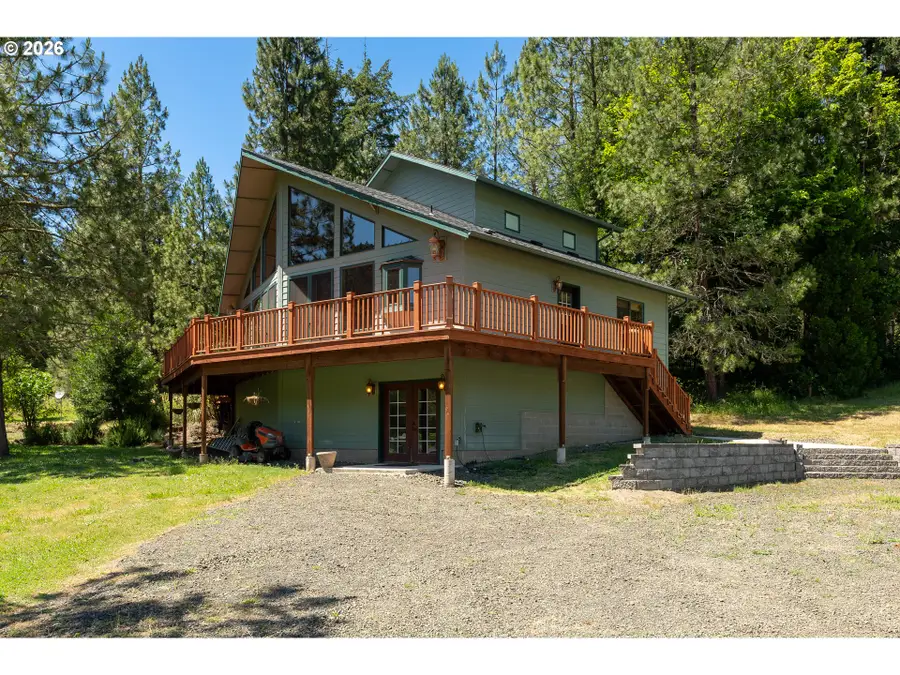 140 Old County Ln, Myrtle Creek Riddle, OR 97457 - #3