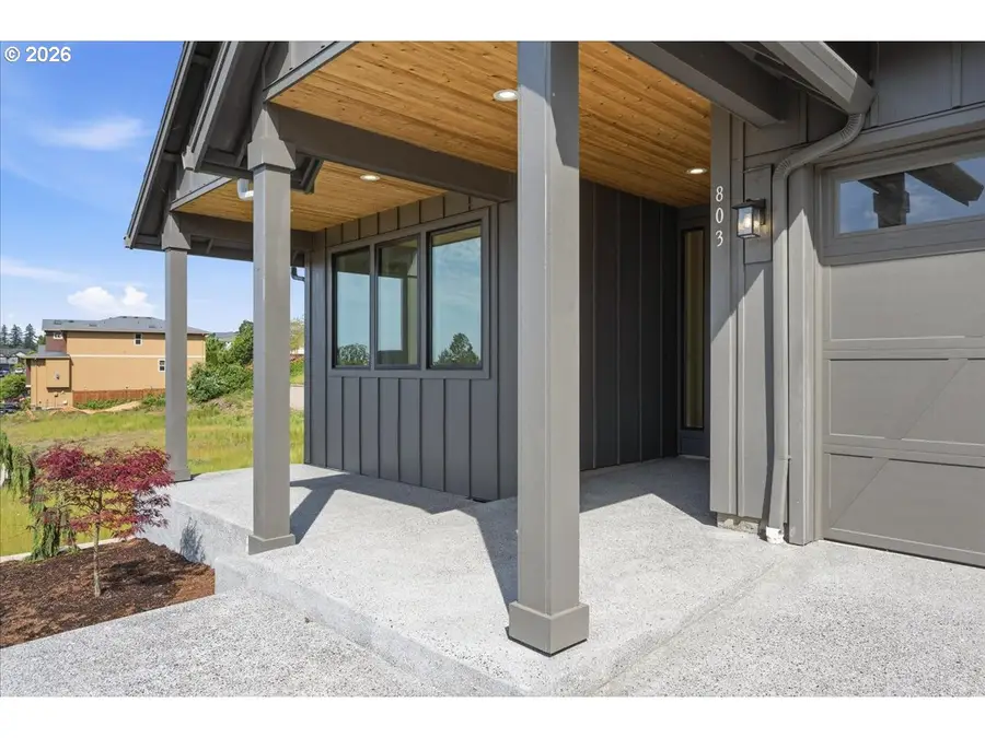 803 N V St, Washougal, WA 98671 - #2