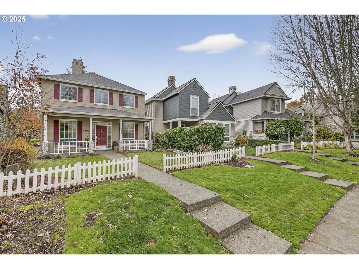 1202 NE Parks Edge Cir, Hillsboro, OR 97124 - #1