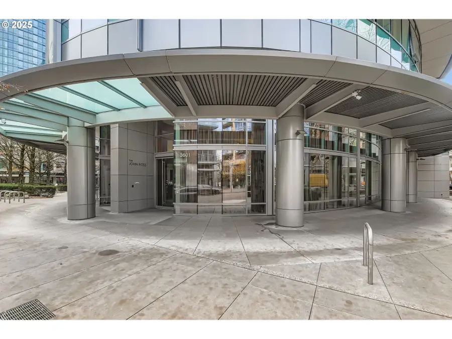 3601 S River Pkwy #812, Portland, OR 97239 - Image #2