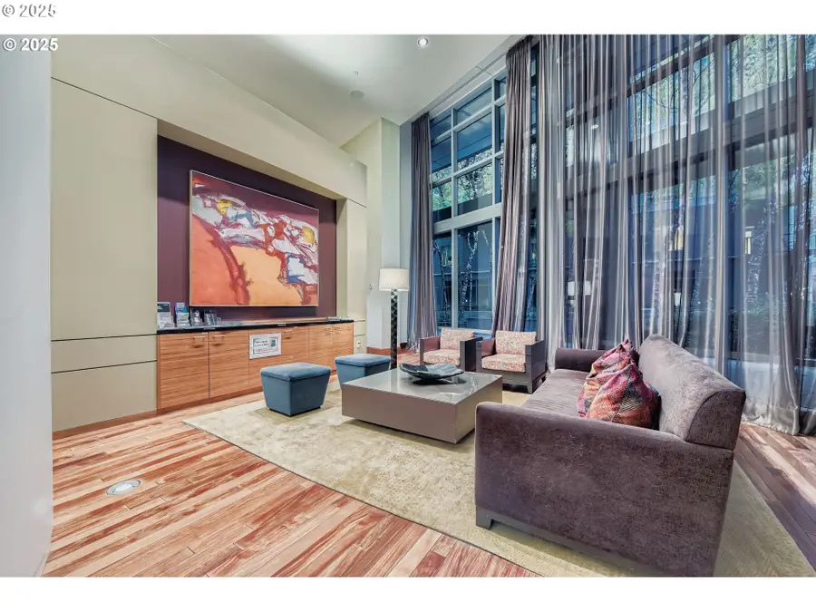 3601 S River Pkwy #812, Portland, OR 97239 - Image #3