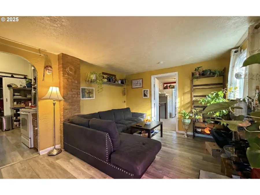 1018 7th St Nw, Salem, OR 97304 - Image #3
