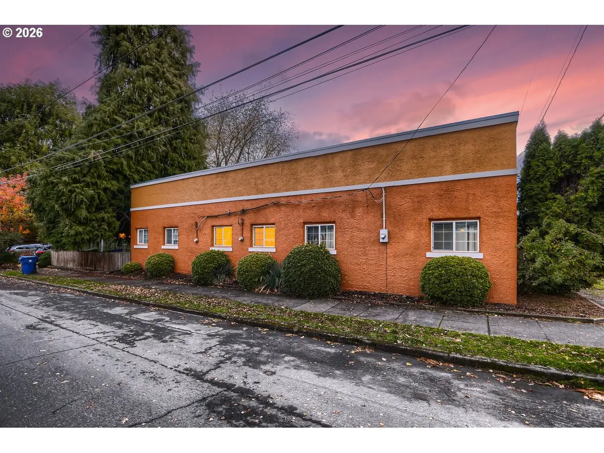 9004 N Mohawk Ave, Portland, OR 97203 - #1
