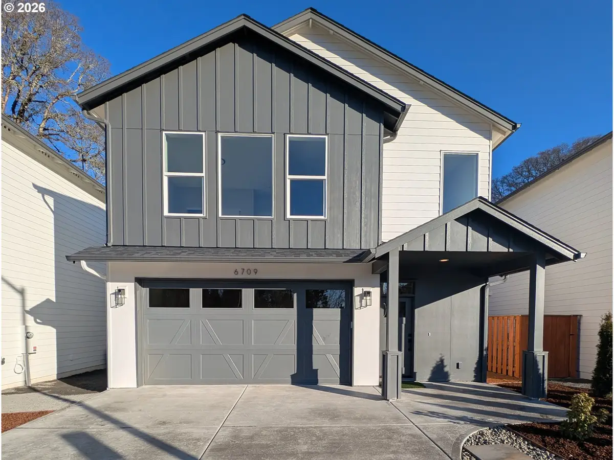 6709 NE 27th Pl, Vancouver, WA 98665 - Image #1