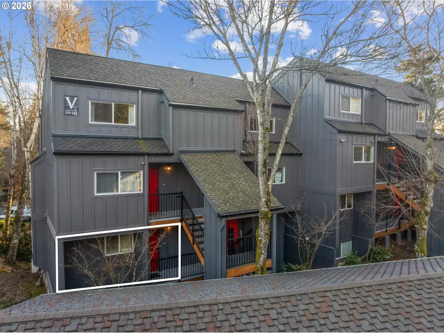 4 Touchstone Ct #140, Lake Oswego, OR 97035 - Image #3