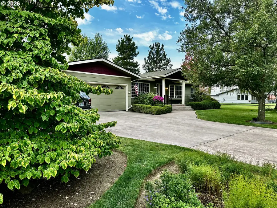 53402 W Crockett Rd, Milton Freewater, OR 97862 - #2
