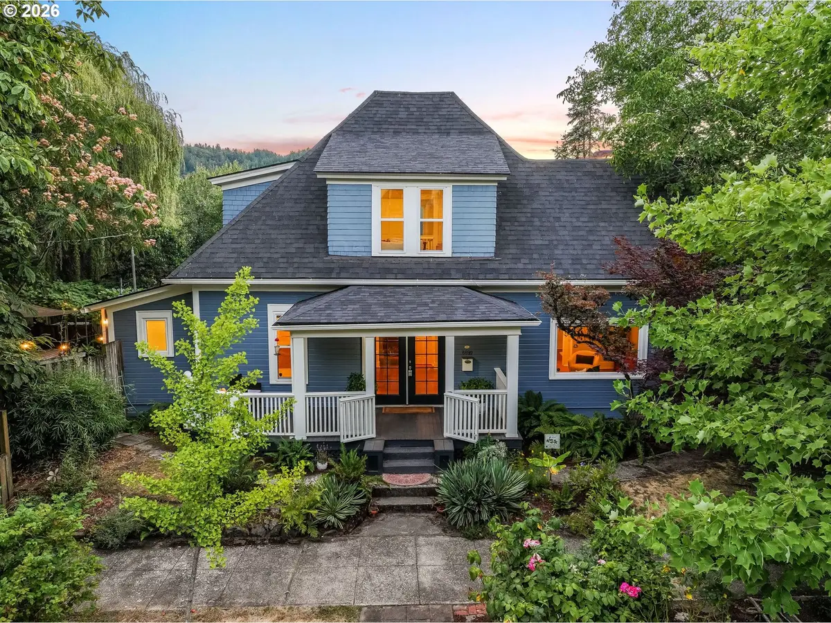 8690 N Willamette Blvd, Portland, OR 97203 - #1