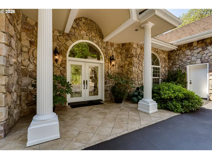 32825 Kestrel Ln, Eugene, OR 97405 - #2