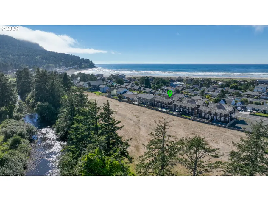2363 S Edgewood St, Seaside, OR 97138 - #3