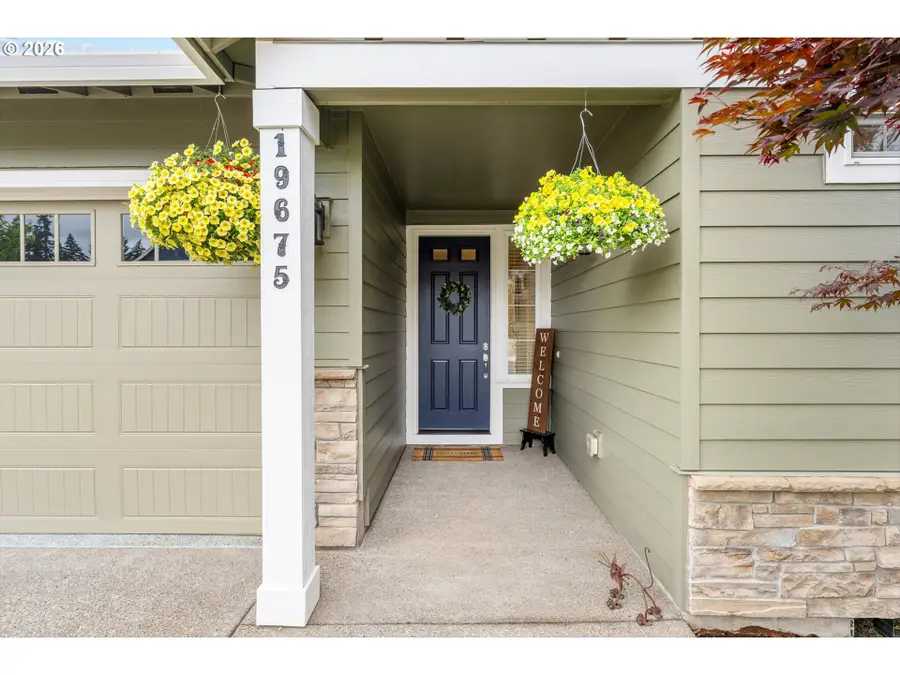 19675 Orchard Grove Dr, Oregon City, OR 97045 - #3