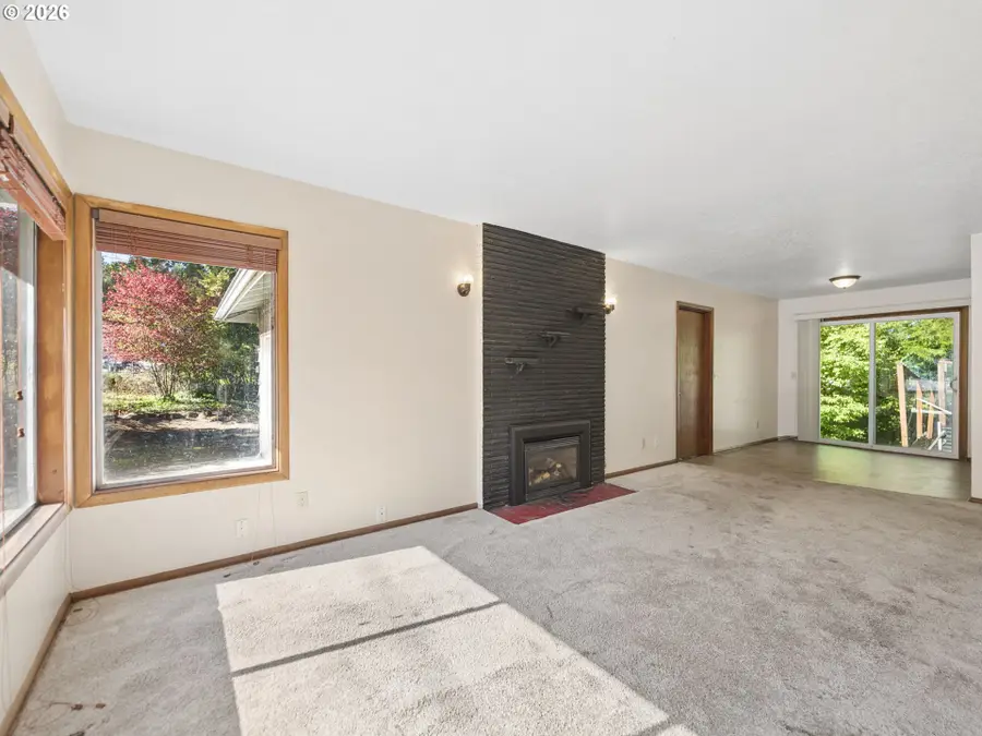 3673 Mapleton Dr, Northwest Clackamas, OR 97068 - #2