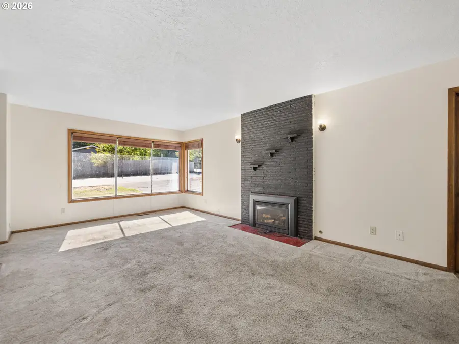 3673 Mapleton Dr, Northwest Clackamas, OR 97068 - #3