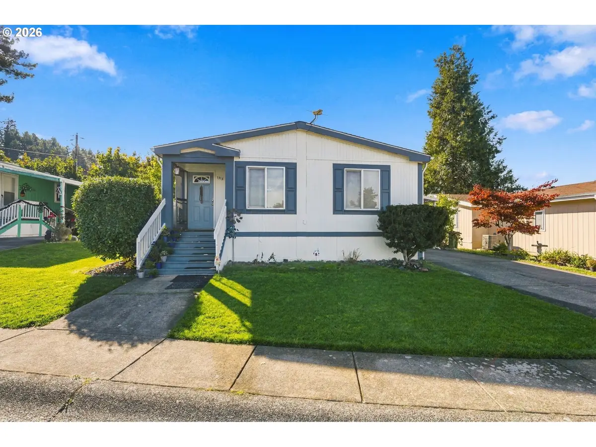 1313 E Monroe Ave, Cottage Grove, OR 97424 - #1